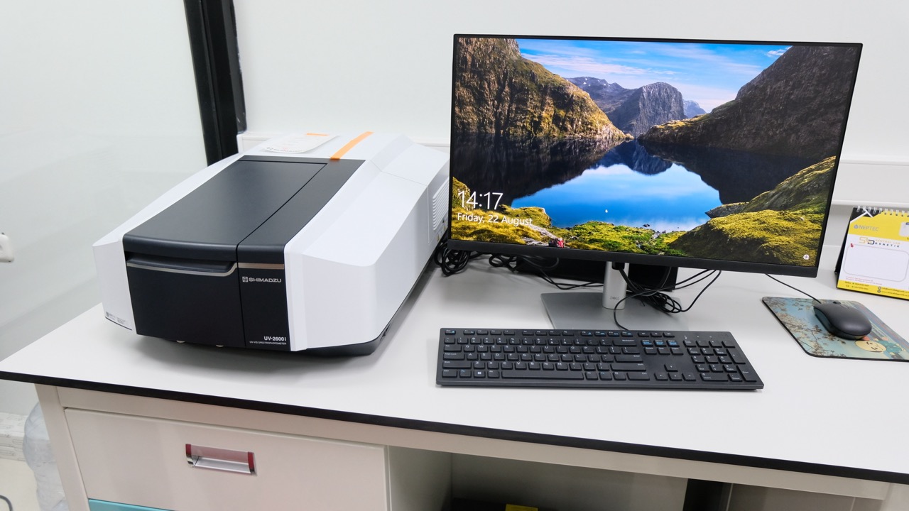 UV-2600i with Multicell, ISR and Reagents