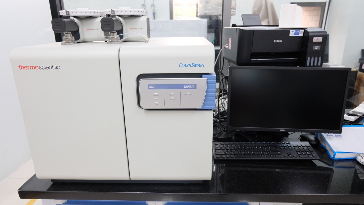 FLASHSMART CHNS/O Organic Elemental Analyzer With Balance
