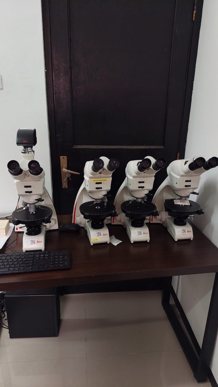 Leica DM750 P Bundling Flexacam C5
