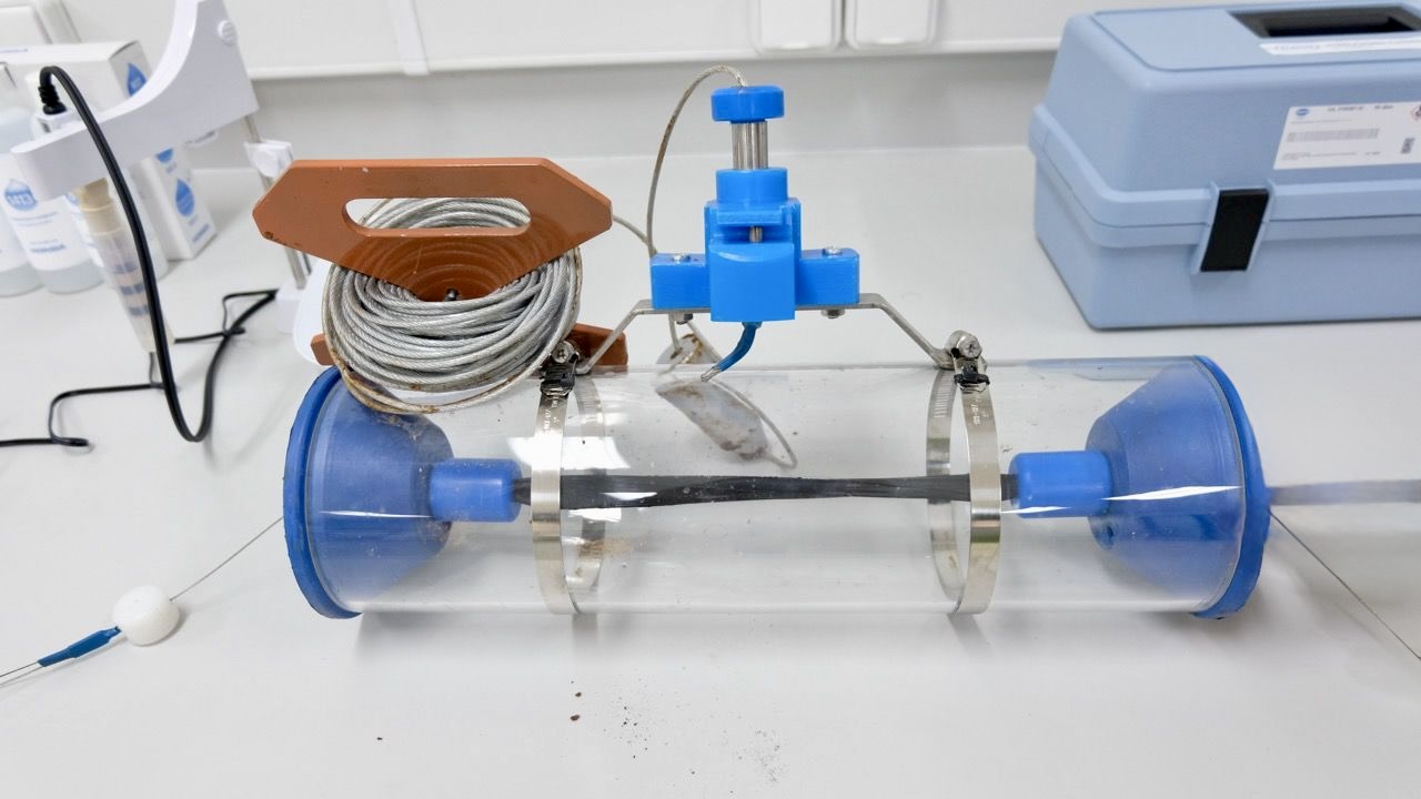 Water Sampling (Horizontal Water Sampler)